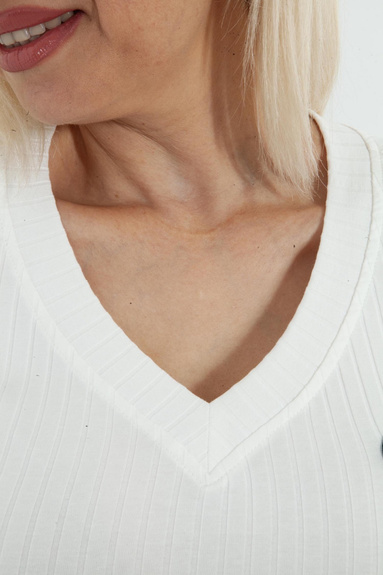 SABRA BLUZKA DAMSKA Z NASZYWKĄ O09KW4898 - ECRU